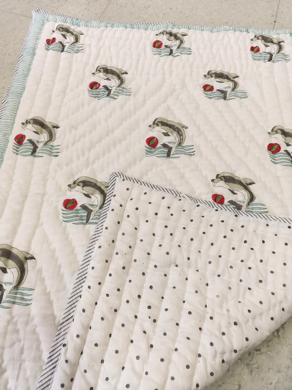 Dolphin Quilt